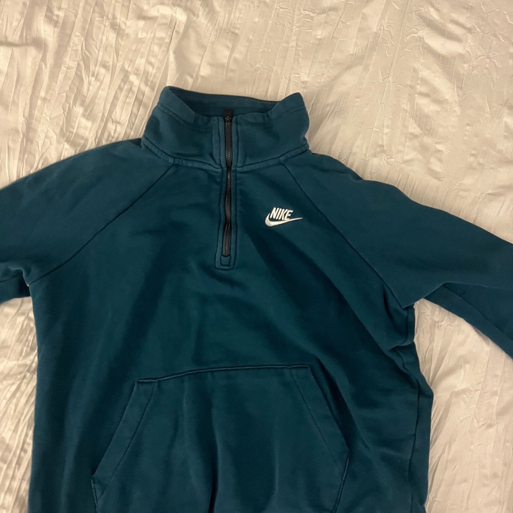 Nike quarter zip pullover in forest green small